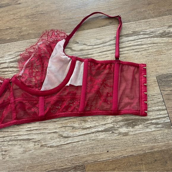 Victorias Secret Very Sexy unlined lace Demi 32C - Picture 5 of 6